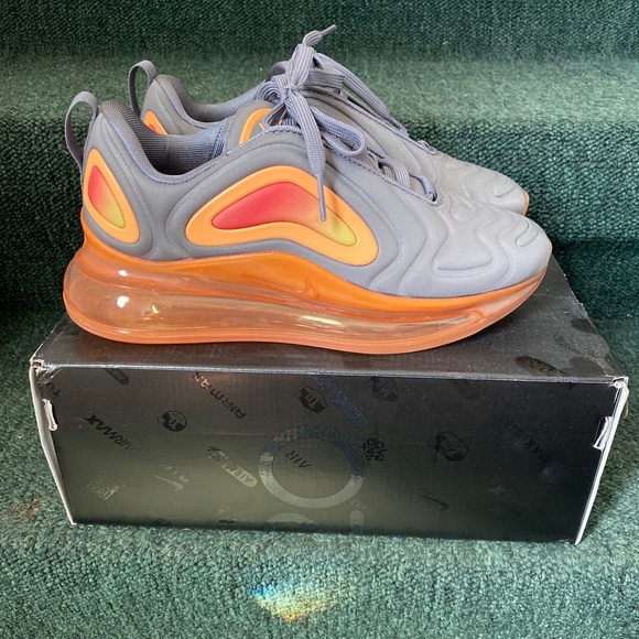 Nike Other - Nike Air Max 720 size 5Y